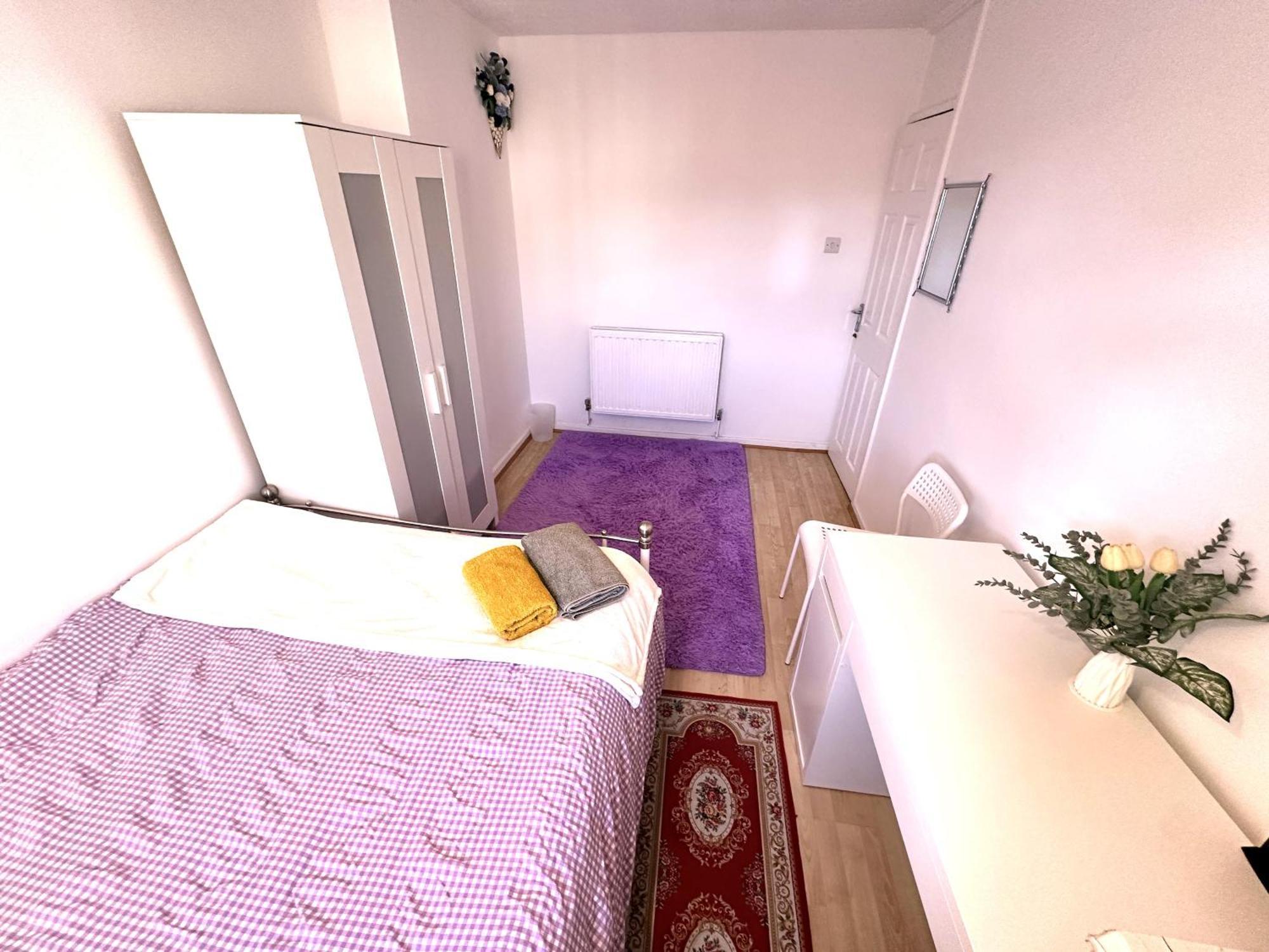 Excellent Double Rooms In Cheap Rate Around Central Londra Exterior foto